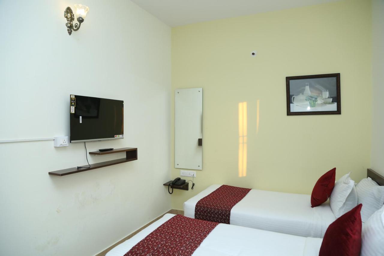 Hotel Bangalore Airport Inn, Airport Pickup & Drop Available 24X7 Yelahanka 外观 照片